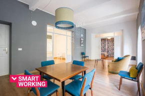 Vintage Style Apartment near Via Roma